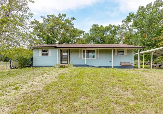 Photo 1 of Sale Pending at 2 Clearpond Ln, Shawnee, OK 74801 | MLS# 1243215 | Listing updated on 2026-09-10