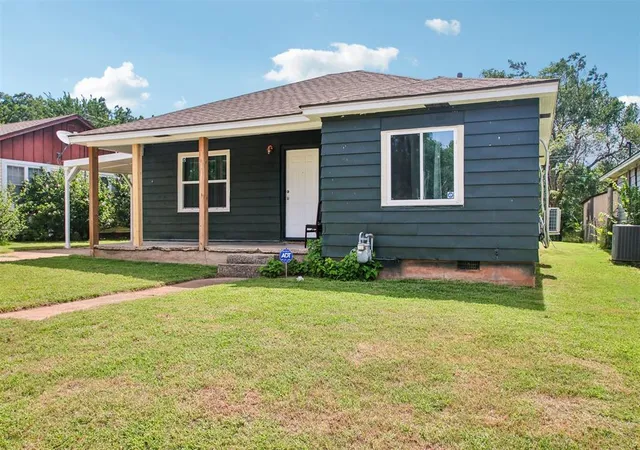Photo 3 of Sale Pending at 804 N Santa Fe Ave, Purcell, OK 73080 | MLS# 1243227 | Listing updated on 2026-09-15