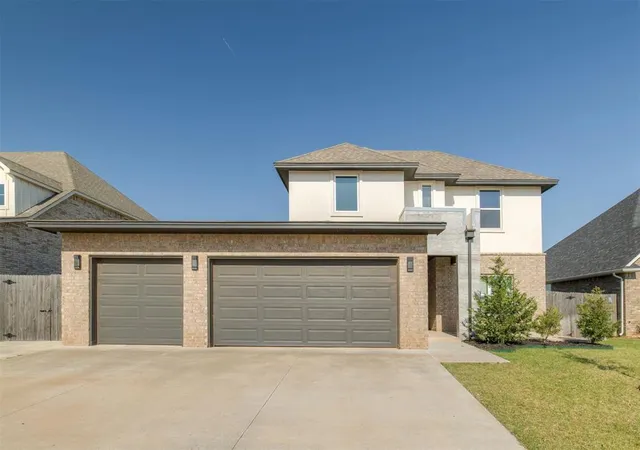 Photo 4 of Single family home for sale at 409 Carlow Way, Yukon, OK 73099 | MLS# 1243279 | Listing updated on 2026-09-15