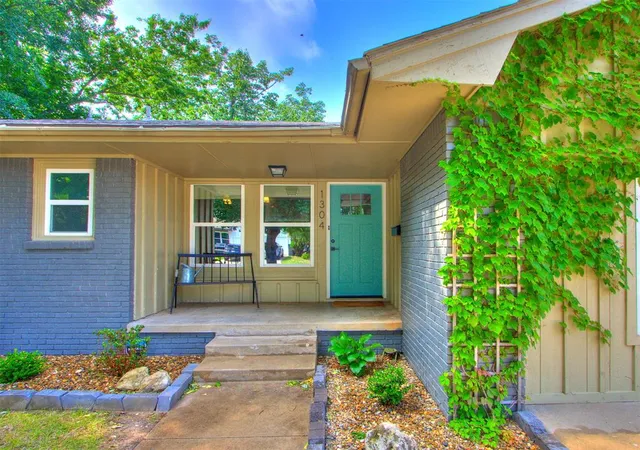 Photo 2 of Single family home for sale at 1304 Nw 101st Street, Oklahoma City, OK 73114 | MLS# 1243322 | Listing updated on 2026-09-15