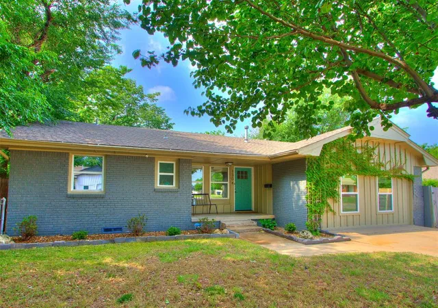 Photo 3 of Single family home for sale at 1304 Nw 101st Street, Oklahoma City, OK 73114 | MLS# 1243322 | Listing updated on 2026-09-15