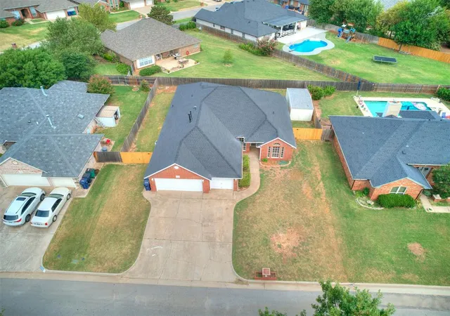 Photo 2 of Sale Pending at 11713 Silver Sun Dr, Oklahoma City, OK 73162 | MLS# 1243339 | Listing updated on 2026-09-14