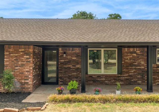 Photo 3 of Single family home for sale at 4108 E Blue Ridge Rd, Edmond, OK 73034 | MLS# 1243387 | Listing updated on 2026-09-15