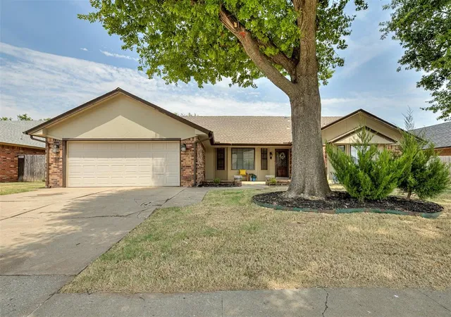 Photo 1 of Single family home for sale at 2919 Sw 127th Street, Oklahoma City, OK 73170 | MLS# 1243437 | Listing updated on 2026-09-13