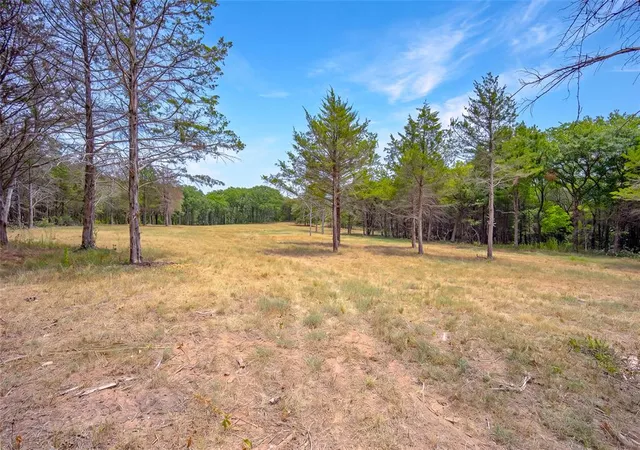 Photo 2 of Single family home for sale at 2505 Se 84th Avenue, Norman, OK 73026 | MLS# 1243473 | Listing updated on 2026-09-12