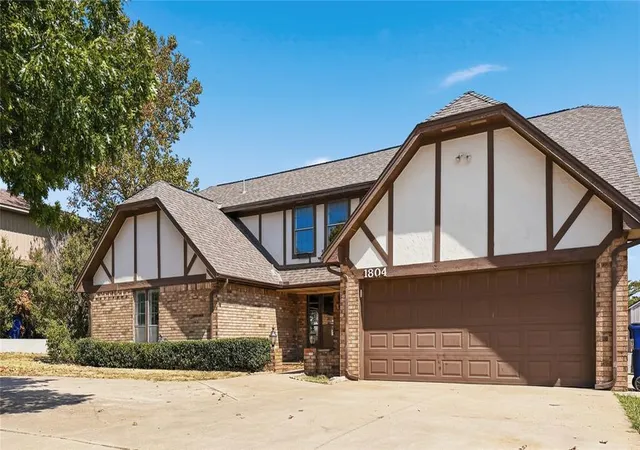 Photo 1 of Single family home for sale at 1804 Golf Crse Dr, El Reno, OK 73036 | MLS# 1243490 | Listing updated on 2026-09-10