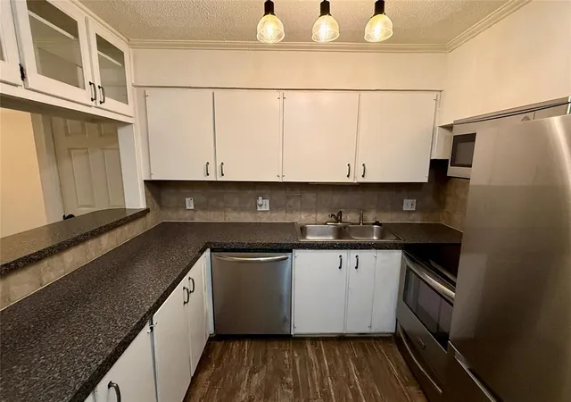 Photo 2 of Condo for sale at 6100 N Brookline Ave #25, Oklahoma City, OK 73112 | MLS# 1243507 | Listing updated on 2026-09-11