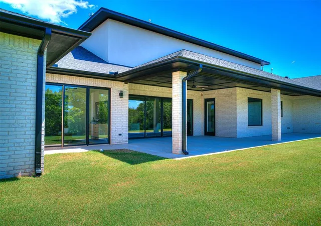 Photo 3 of Single family home for sale at 18333 Chelsea Cir, Newalla, OK 74857 | MLS# 1243544 | Listing updated on 2026-09-15