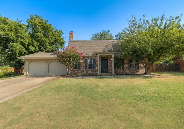 Photo 1 of Sale Pending at 2659 Trenton Rd, Norman, OK 73069 | MLS# 1243650 | Listing updated on 2026-09-14