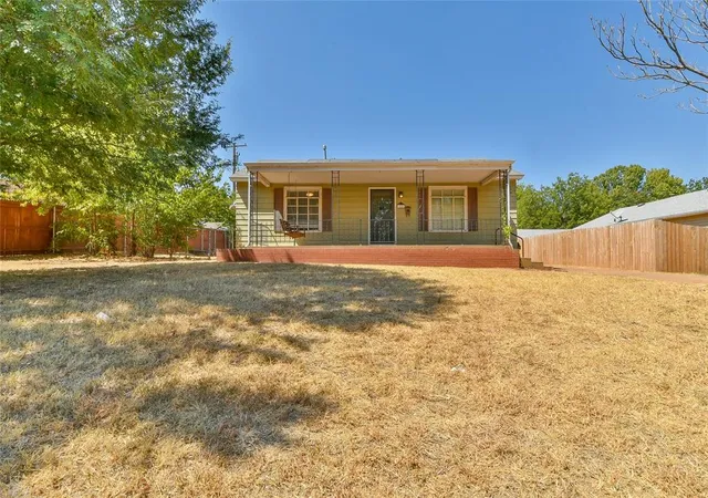 Photo 1 of Single family home for sale at 315 N 13th Street, Guthrie, OK 73044 | MLS# 1243670 | Listing updated on 2026-09-15