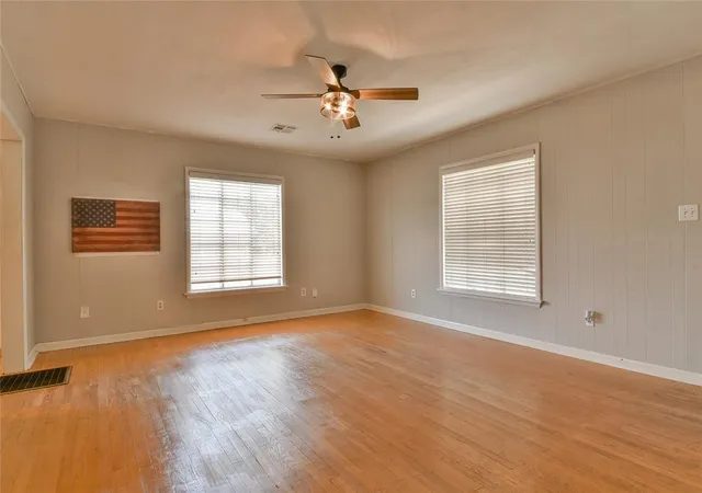 Photo 4 of Single family home for sale at 315 N 13th Street, Guthrie, OK 73044 | MLS# 1243670 | Listing updated on 2026-09-15