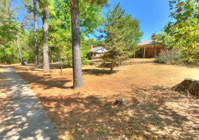 Photo 4 of Single family home for sale at 229 Chaucer Crescent St, Oklahoma City, OK 73130 | MLS# 1243686 | Listing updated on 2026-09-12