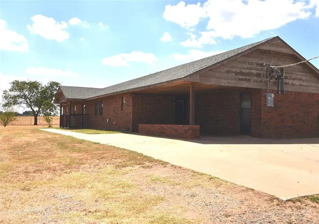 Photo 2 of Single family home for sale at 5501 N Post Rd, Guthrie, OK 73044 | MLS# 1243730 | Listing updated on 2026-09-23