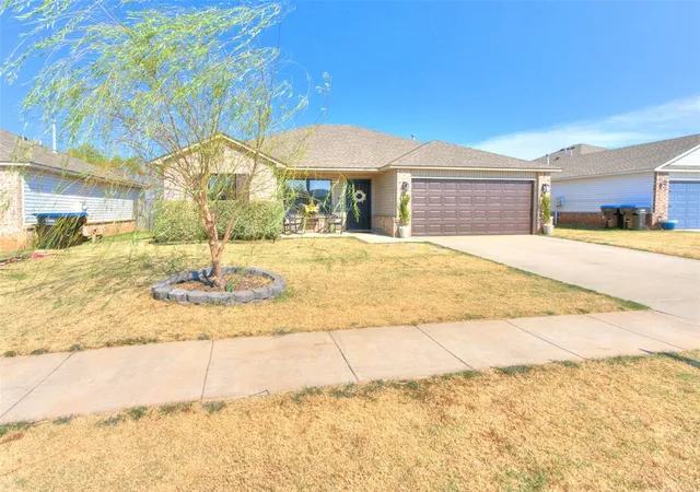 Photo 3 of Single family home for sale at 1325 Peridot Ln, Noble, OK 73068 | MLS# 1243931 | Listing updated on 2026-09-12