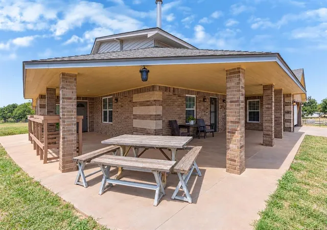 Photo 3 of Single family home for sale at 7435 N Peebly Rd, Jones, OK 73049 | MLS# 1243941 | Listing updated on 2026-09-14