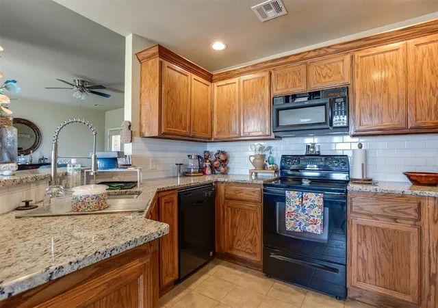 Photo 3 of Single family home for sale at 893 S Cemetery Rd, Tuttle, OK 73089 | MLS# 1243985 | Listing updated on 2026-10-08