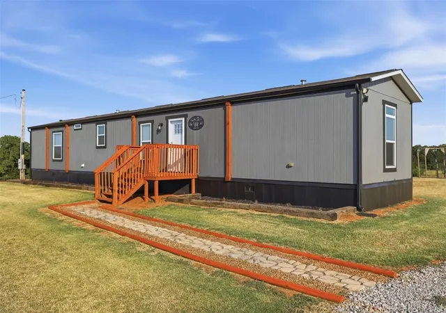 Photo 3 of Sale Pending at 10563 184th Street, Lindsay, OK 73052 | MLS# 1244078 | Listing updated on 2026-09-08