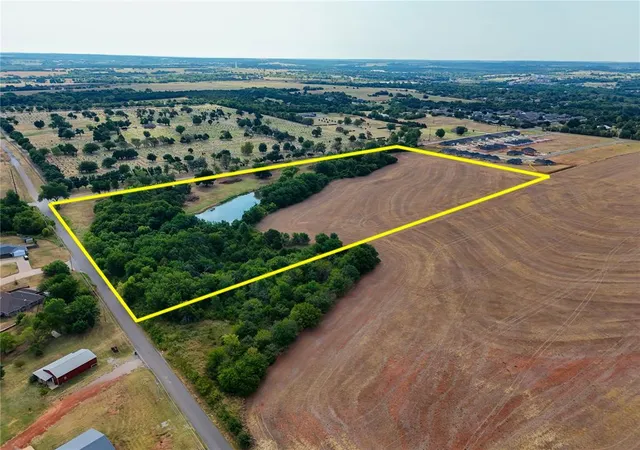 Photo 1 of Land for sale at 1927 N Pine St, Guthrie, OK 73044 | MLS# 1244102 | Listing updated on 2026-09-15