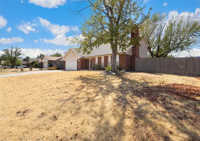 Photo 2 of Single family home for sale at 6317 N College St, Oklahoma City, OK 73122 | MLS# 1244150 | Listing updated on 2026-09-14