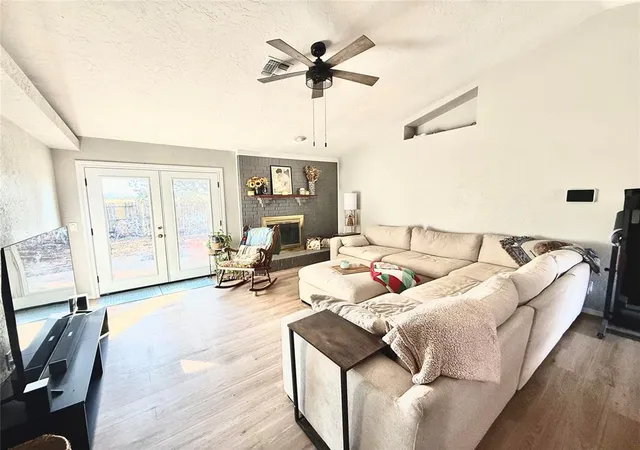 Photo 3 of Single family home for sale at 900 Polk St, Altus, OK 73521 | MLS# 1244193 | Listing updated on 2026-09-09