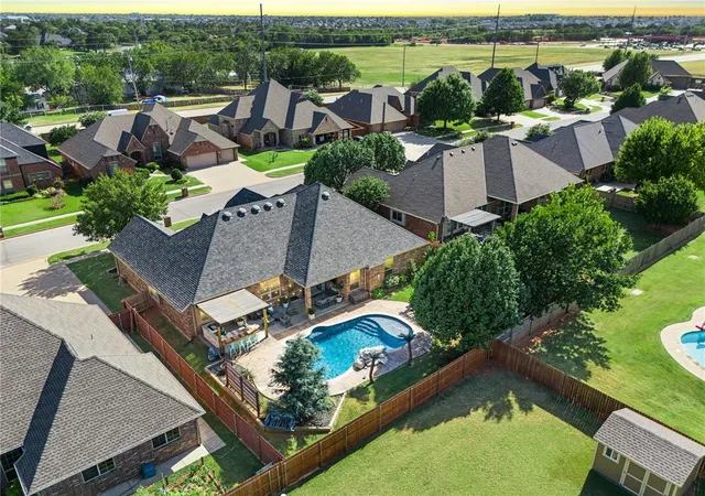 Photo 2 of Single family home for sale at 1813 Nw 193rd Circle, Edmond, OK 73012 | MLS# 1244204 | Listing updated on 2026-09-15