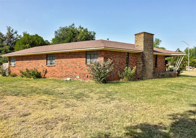 Photo 3 of Single family home for sale at 3250 Winter Dr, Oklahoma City, OK 73112 | MLS# 1244272 | Listing updated on 2026-09-14