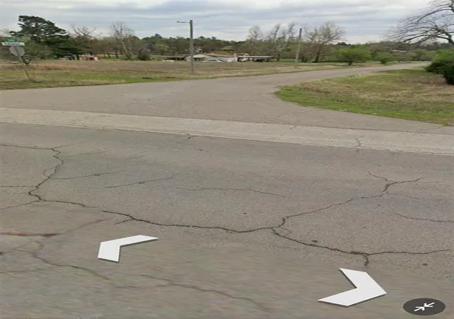 Photo 3 of Sale Pending at 3020 Oakwood Dr, Choctaw, OK 73020 | MLS# 1244280 | Listing updated on 2026-10-01