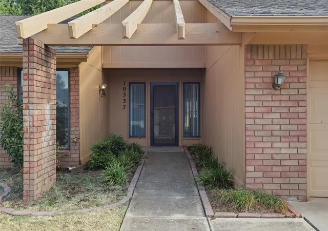 Photo 3 of Sale Pending at 10337 Kendal Ave, Yukon, OK 73099 | MLS# 1244337 | Listing updated on 2026-09-19