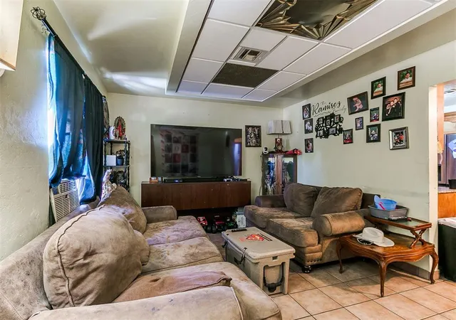 Photo 3 of Single family home for sale at 2533 Sw 46th Street, Oklahoma City, OK 73119 | MLS# 1244433 | Listing updated on 2026-09-15