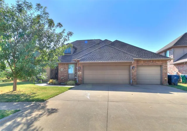 Photo 3 of Single family home for sale at 13305 Ambleside Dr, Yukon, OK 73099 | MLS# 1244500 | Listing updated on 2026-09-15