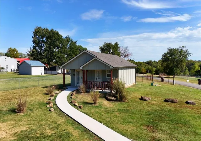 Photo 3 of Single family home for sale at (Undisclosed), Eufaula, OK 74432 | MLS# 1244751 | Listing updated on 2026-09-14