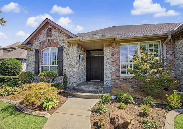Photo 2 of Single family home for sale at 4108 Gloucester Ln, Norman, OK 73072 | MLS# 1244844 | Listing updated on 2026-09-11