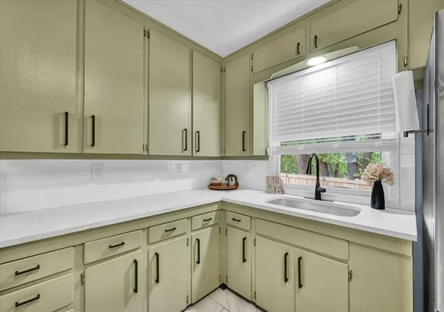 Photo 3 of Sale Pending at 3601 Woodside Dr, Midwest City, OK 73110 | MLS# 1244860 | Listing updated on 2026-09-15