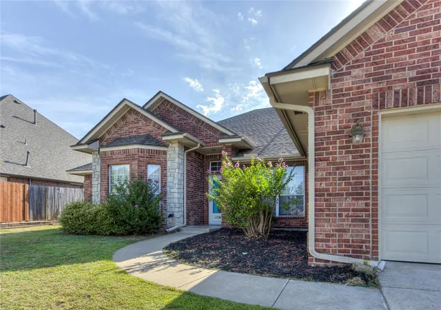 Photo 4 of Single family home for sale at 1980 Leslie Beachler Ln, Oklahoma City, OK 73130 | MLS# 1244868 | Listing updated on 2026-09-14