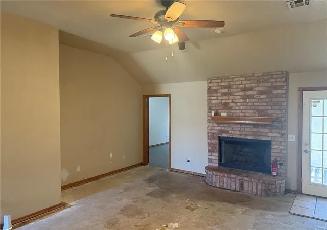 Photo 3 of Sale Pending at 5812 Se 9th Street, Oklahoma City, OK 73110 | MLS# 1244877 | Listing updated on 2026-09-12