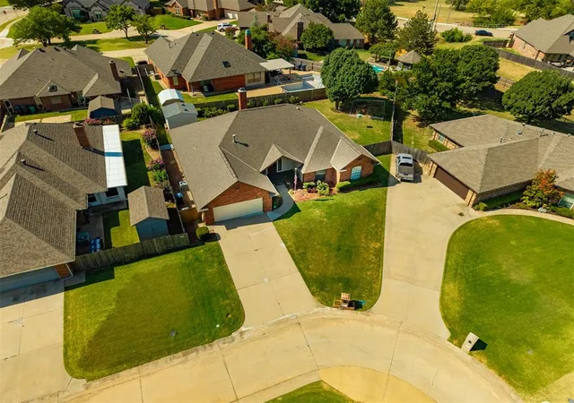 Photo 3 of Single family home for sale at 11221 Kingsgate Dr, Oklahoma City, OK 73170 | MLS# 1244982 | Listing updated on 2026-09-15
