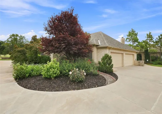 Photo 3 of Sale Pending at 6500 NE 113th Street, Edmond, OK 73013 | MLS# 1245147 | Listing updated on 2026-09-11
