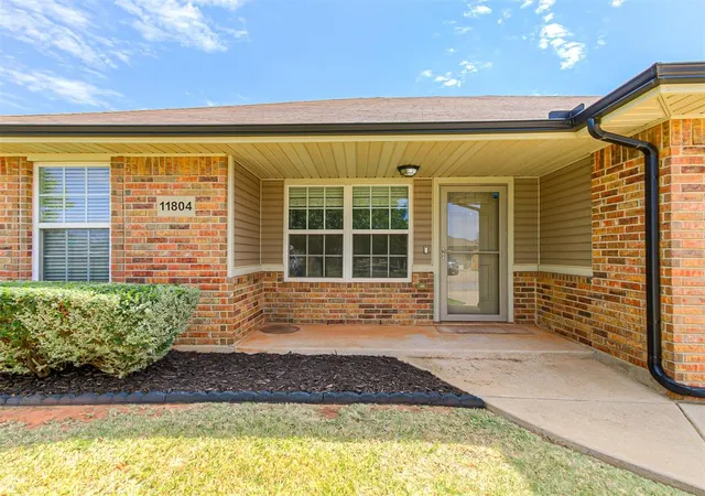 Photo 3 of Single family home for sale at 11804 Nw 133rd Street, Piedmont, OK 73078 | MLS# 1245168 | Listing updated on 2026-09-17
