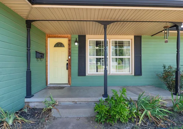 Photo 2 of Single family home for sale at 1711 N Rickey Rd, Shawnee, OK 74804 | MLS# 1245315 | Listing updated on 2026-09-12