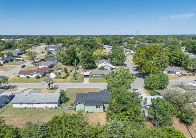 Photo 3 of Single family home for sale at 1711 N Rickey Rd, Shawnee, OK 74804 | MLS# 1245315 | Listing updated on 2026-09-12