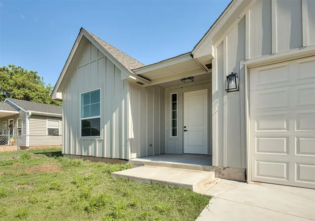 Photo 4 of Single family home for sale at 722 E Grant Ave, Guthrie, OK 73044 | MLS# 1245458 | Listing updated on 2026-09-15