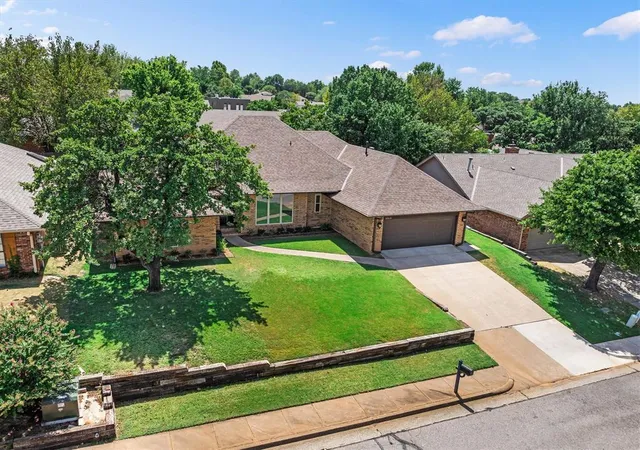 Photo 3 of Single family home for sale at 2312 Coachlight Dr, Edmond, OK 73013 | MLS# 1245575 | Listing updated on 2026-09-09