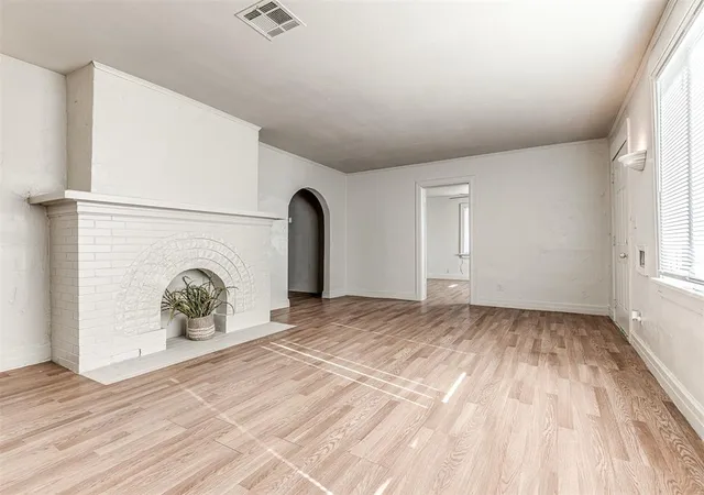 Photo 3 of House for sale at 1613 E Park Pl, Oklahoma City, OK 73117 | MLS# 1245699 | Listing updated on 2026-09-14