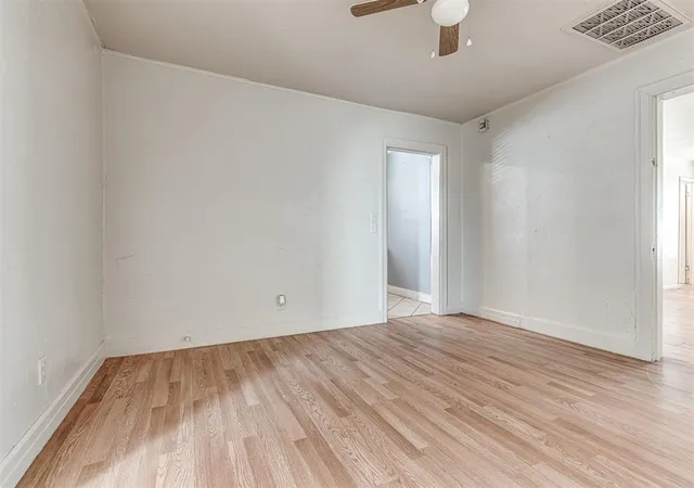 Photo 4 of House for sale at 1613 E Park Pl, Oklahoma City, OK 73117 | MLS# 1245699 | Listing updated on 2026-09-14