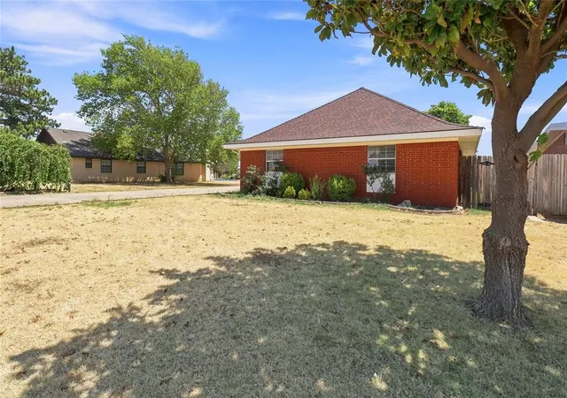 Photo 2 of Single family home for sale at 120 Gaynelle Ln, Hobart, OK 73651 | MLS# 1245710 | Listing updated on 2026-09-25