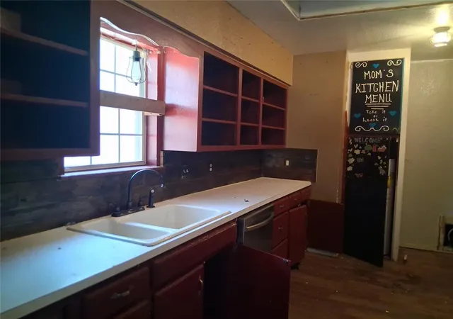 Photo 3 of Sale Pending at 645 N Union Ave, Shawnee, OK 74801 | MLS# 1245796 | Listing updated on 2026-09-11