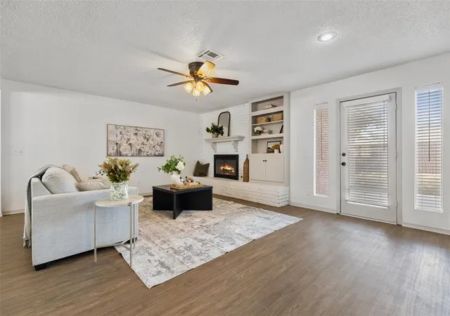 Photo 4 of Single family home for sale at 1813 N Austin Ave, Oklahoma City, OK 73127 | MLS# 1246083 | Listing updated on 2026-09-15