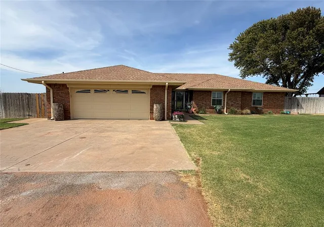Photo 1 of Single family home for sale at 19797 E 1160 Rd, Elk City, OK 73644 | MLS# 1246119 | Listing updated on 2026-10-09