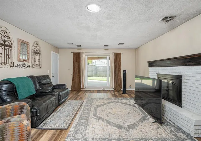 Photo 4 of Single family home for sale at 3108 Chaucer Dr, Oklahoma City, OK 73120 | MLS# 1246122 | Listing updated on 2026-09-14