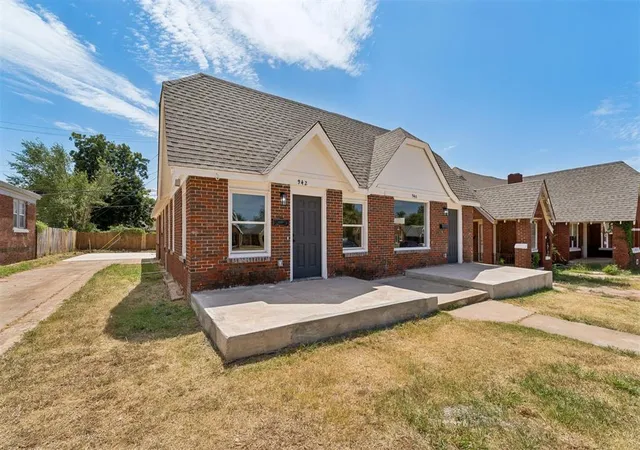 Photo 3 of Multi family home for sale at 940 East Dr, Oklahoma City, OK 73105 | MLS# 1246128 | Listing updated on 2026-09-24